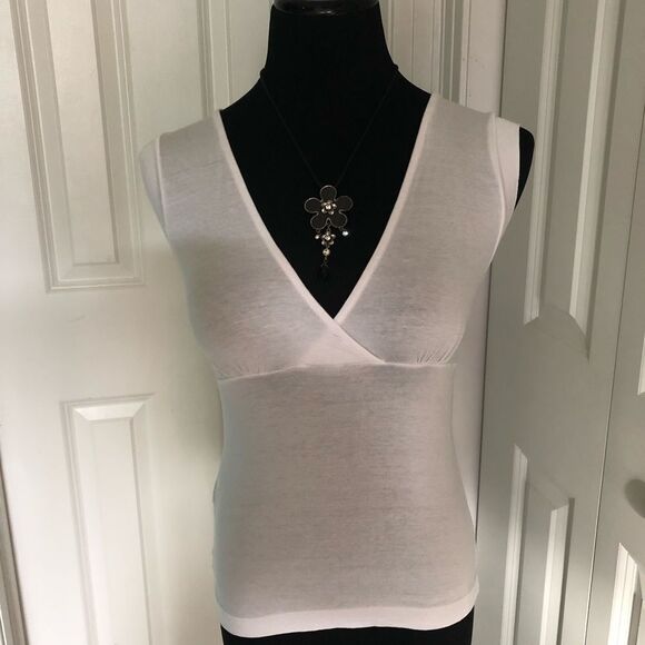 Nice top by BCBG Maxazria in small - Picture 1 of 2